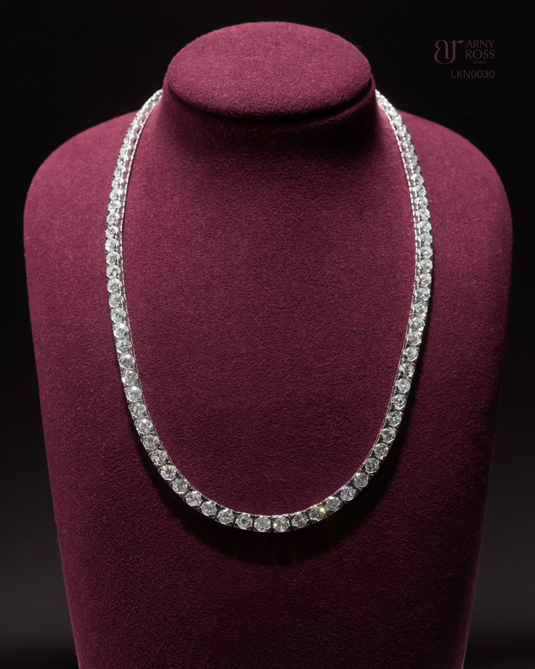 Round Box Type Diamond Necklace