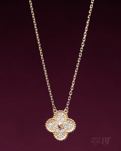 Pavé Diamond Pendant Necklace