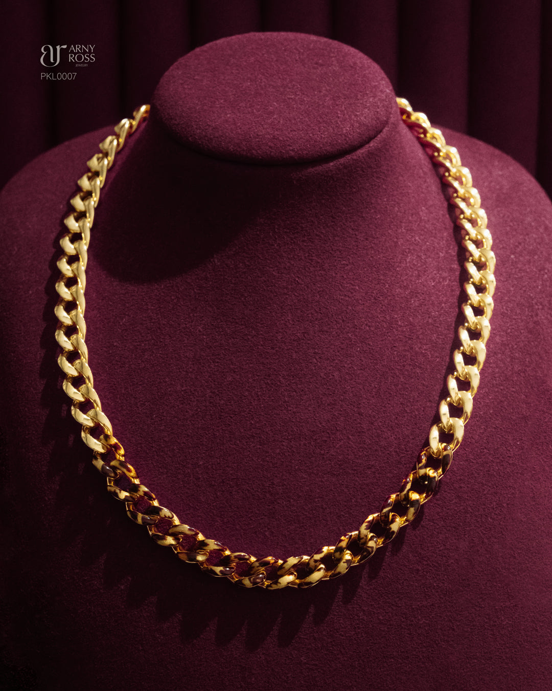 Small Curb Chain Necklace with Animal Print