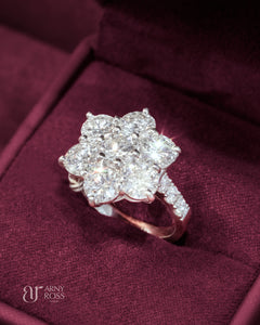 Rositas Diamond Ring with Side Diamonds