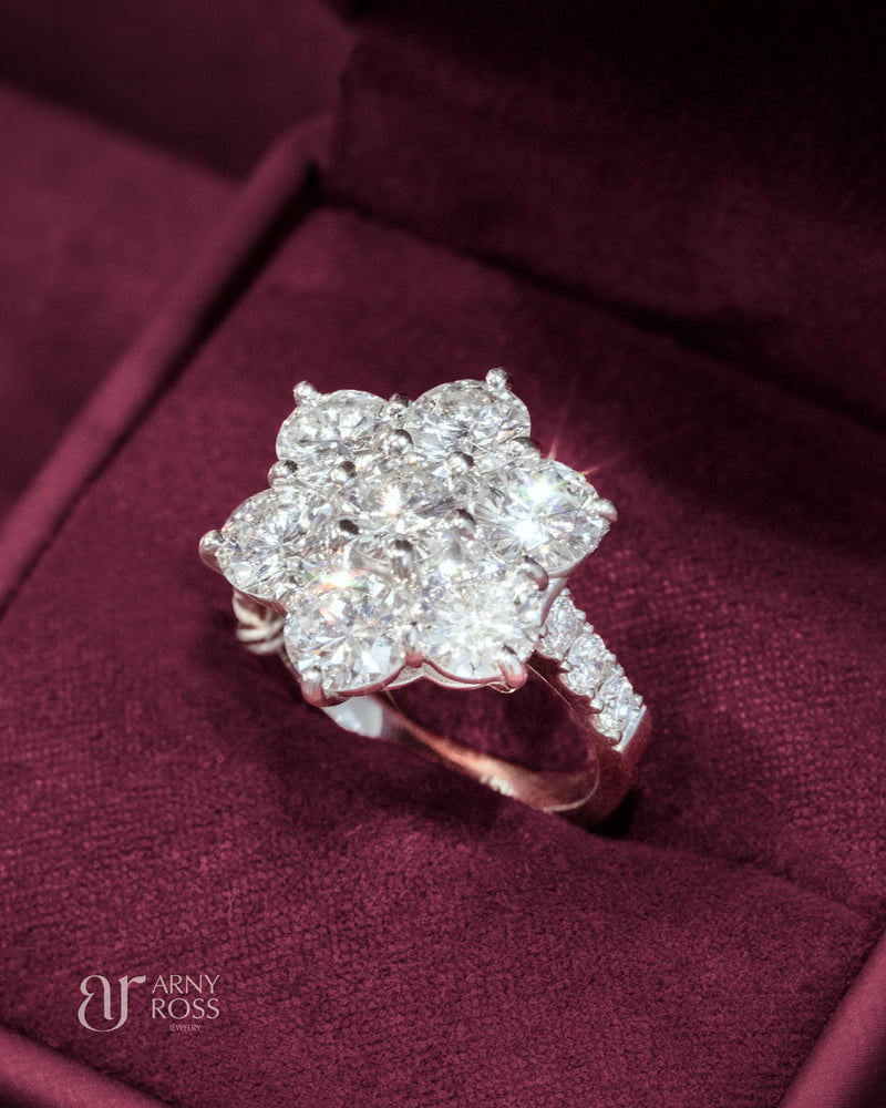 Rositas Diamond Ring with Side Diamonds