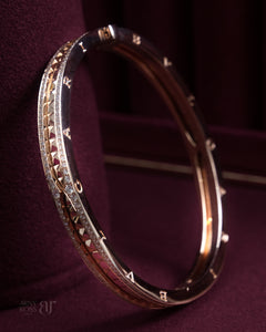 B.Zero1 Necklace with Diamonds